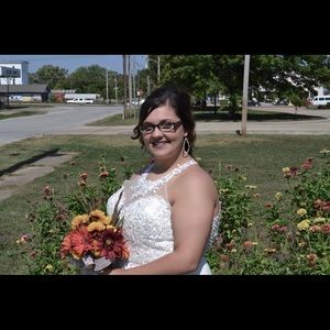 Meet your Posher, Jewel